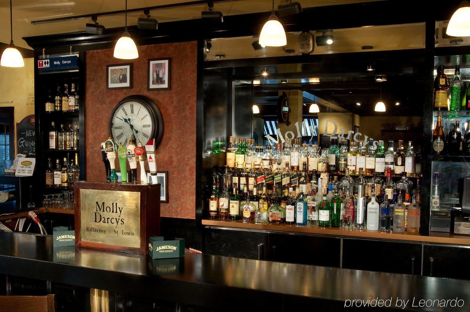 Seven Gables Inn Clayton Restaurant photo
